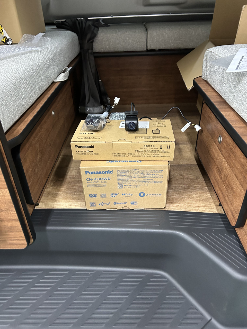 新車ご納品！用品取り付けしました【カーナビ・ドラレコ等】